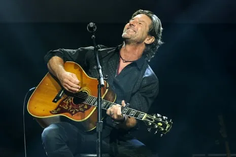 Grammy-Winning Songwriter Dies in Aircraft Accident